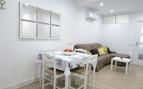 Tarragona Center Room